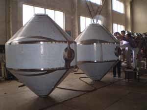 Máy sấy chân không quay đôi 2000L